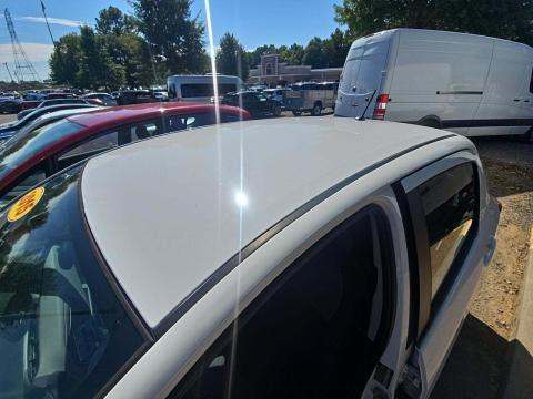 2015 Toyota Yaris L FWD