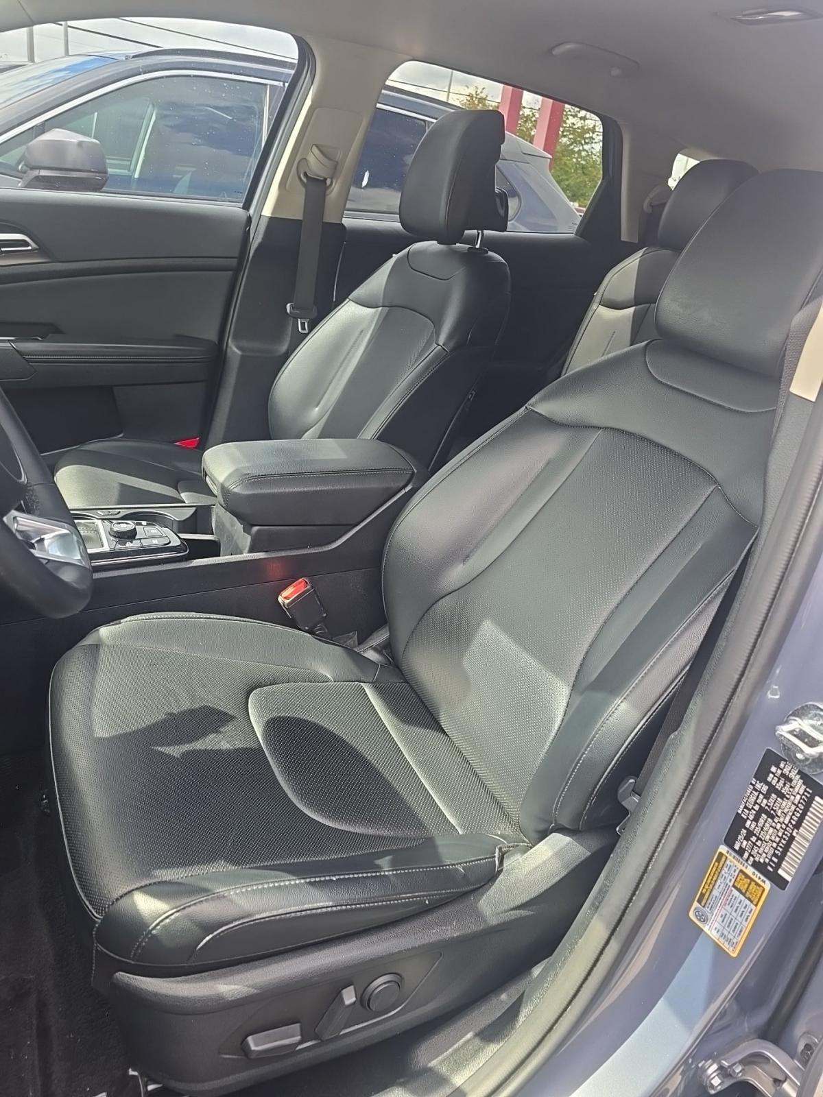 2024 Kia Sportage EX FWD