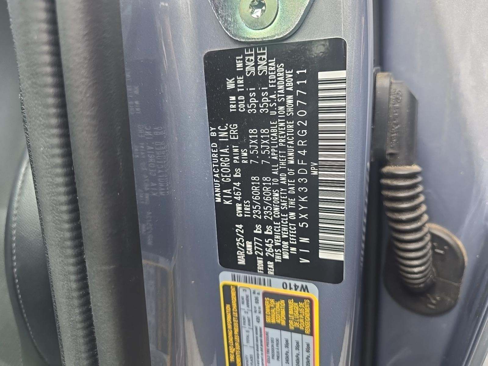 2024 Kia Sportage EX FWD