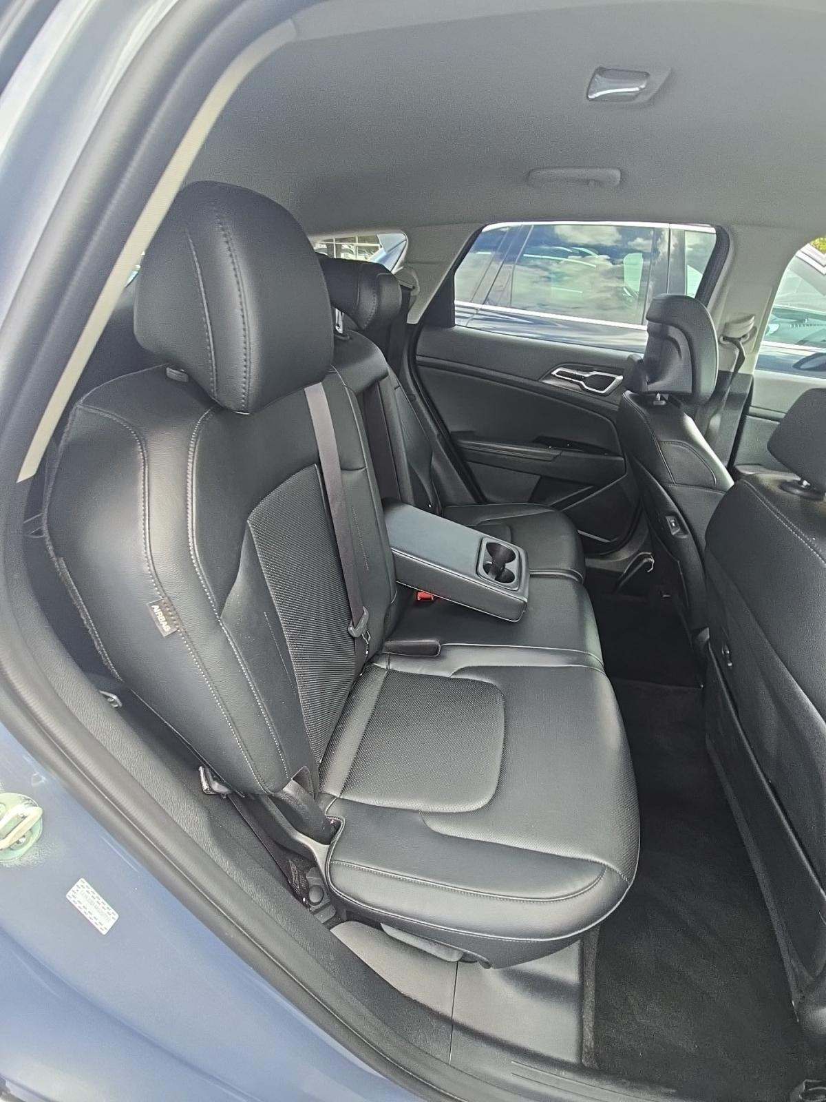 2024 Kia Sportage EX FWD