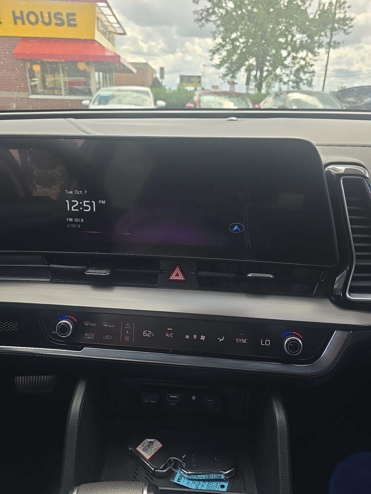 2024 Kia Sportage EX FWD