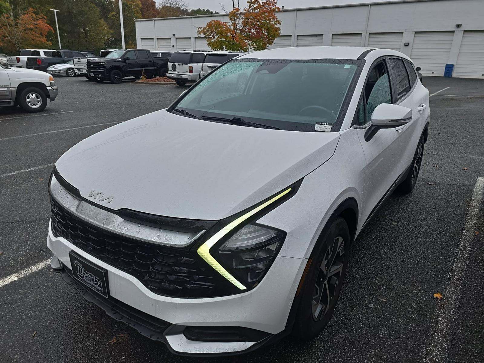 2023 Kia Sportage EX FWD