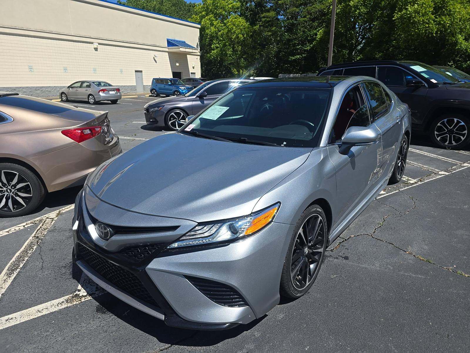 TOYOTA CAMRY - 1