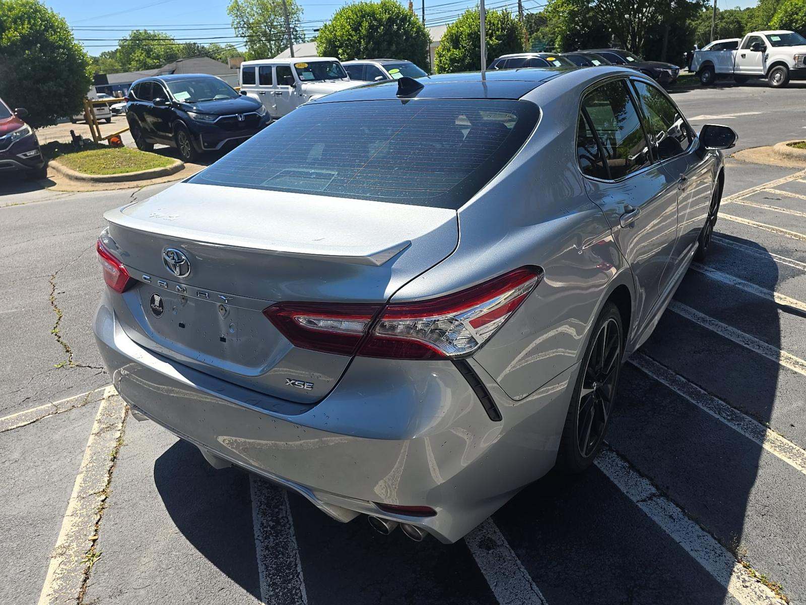 TOYOTA CAMRY - 3