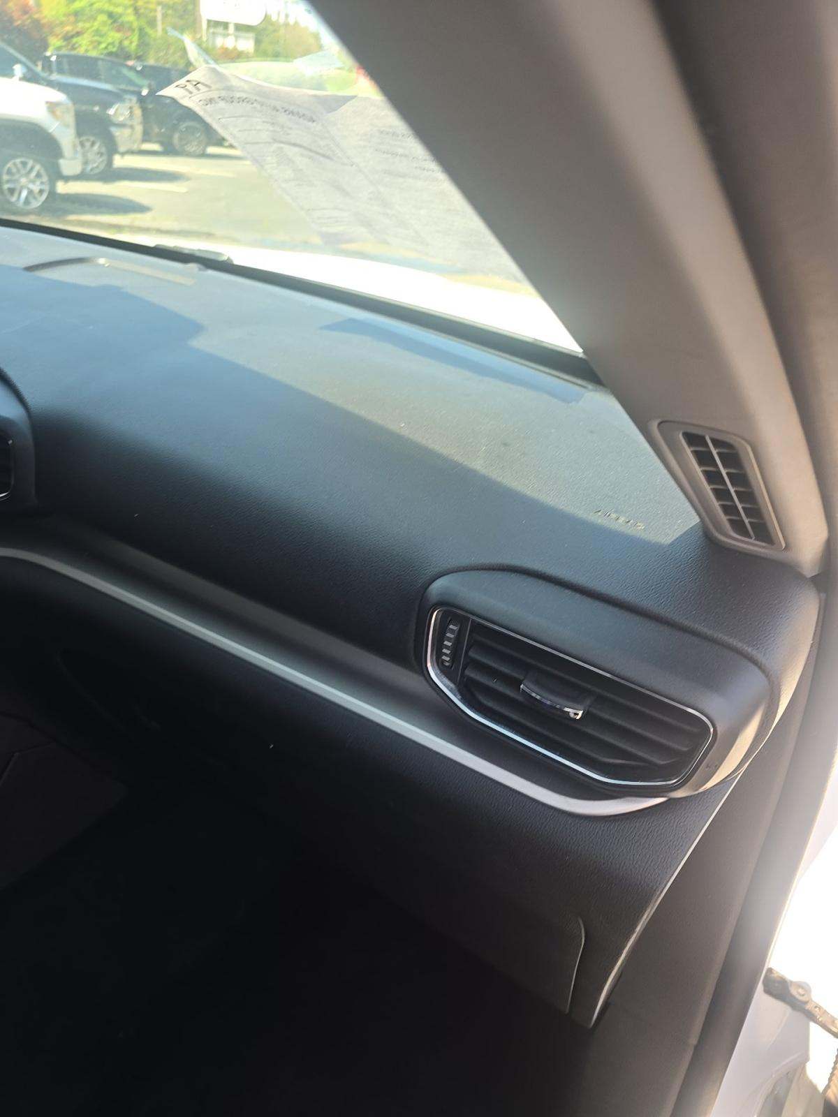 2022 Ford Explorer XLT RWD