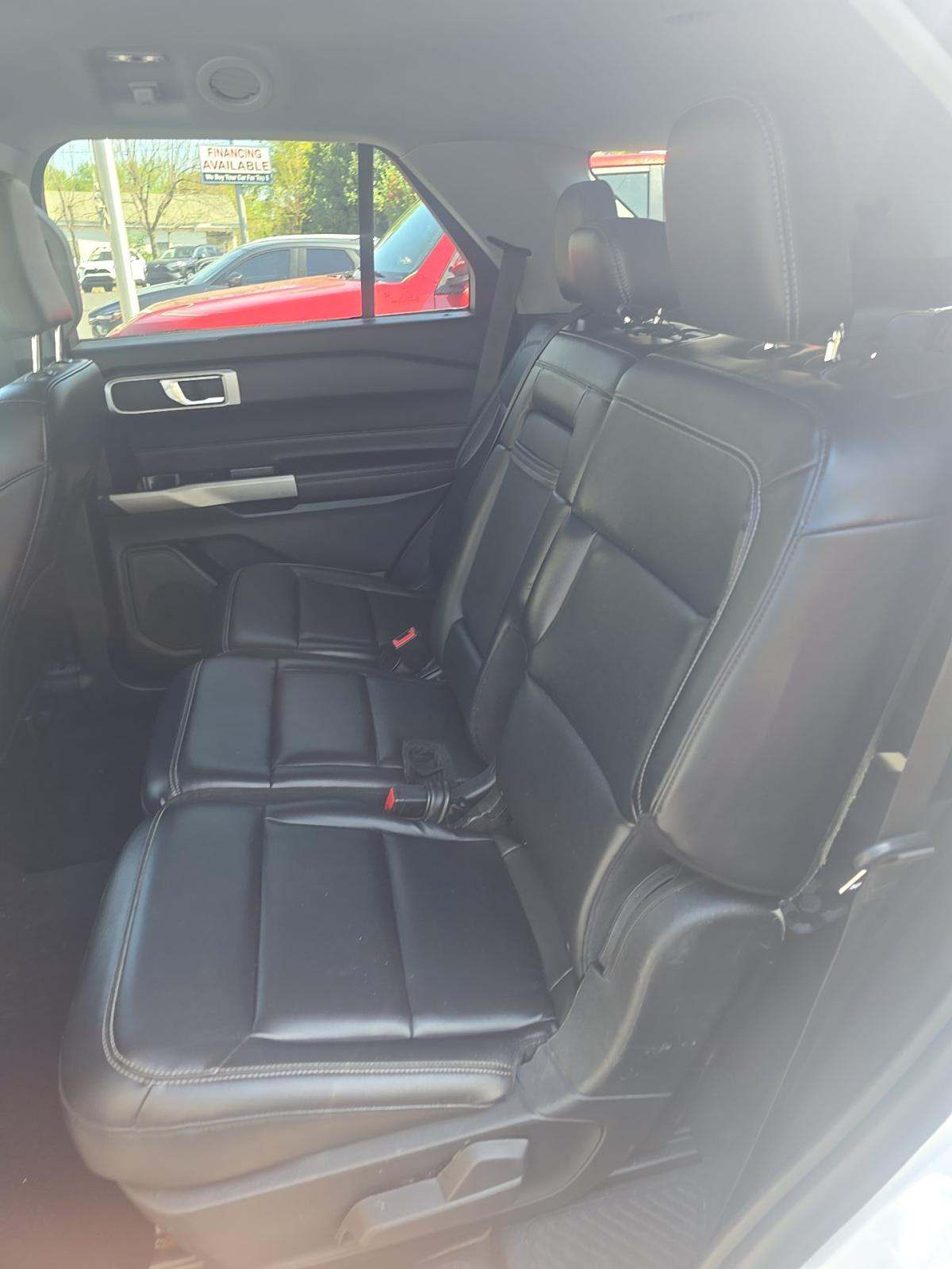 2022 Ford Explorer XLT RWD