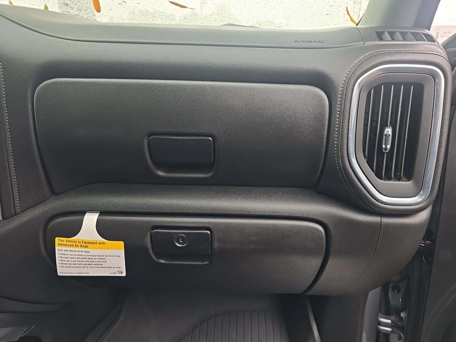 2022 Chevrolet Silverado 1500 RST AWD