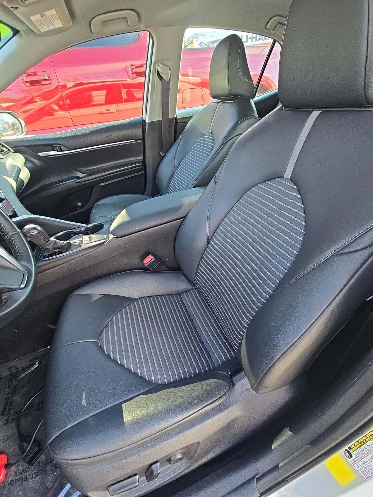 2023 Toyota Camry SE Nightshade FWD