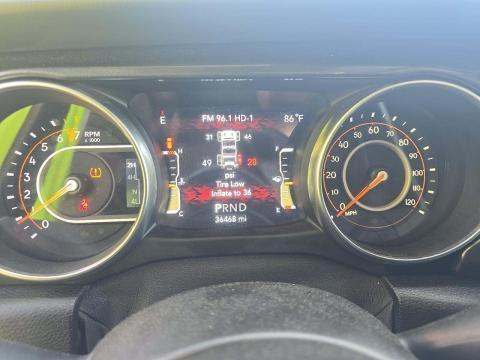 JEEP UNLIMITED SAHARA ALTITUDE EDITION - 9