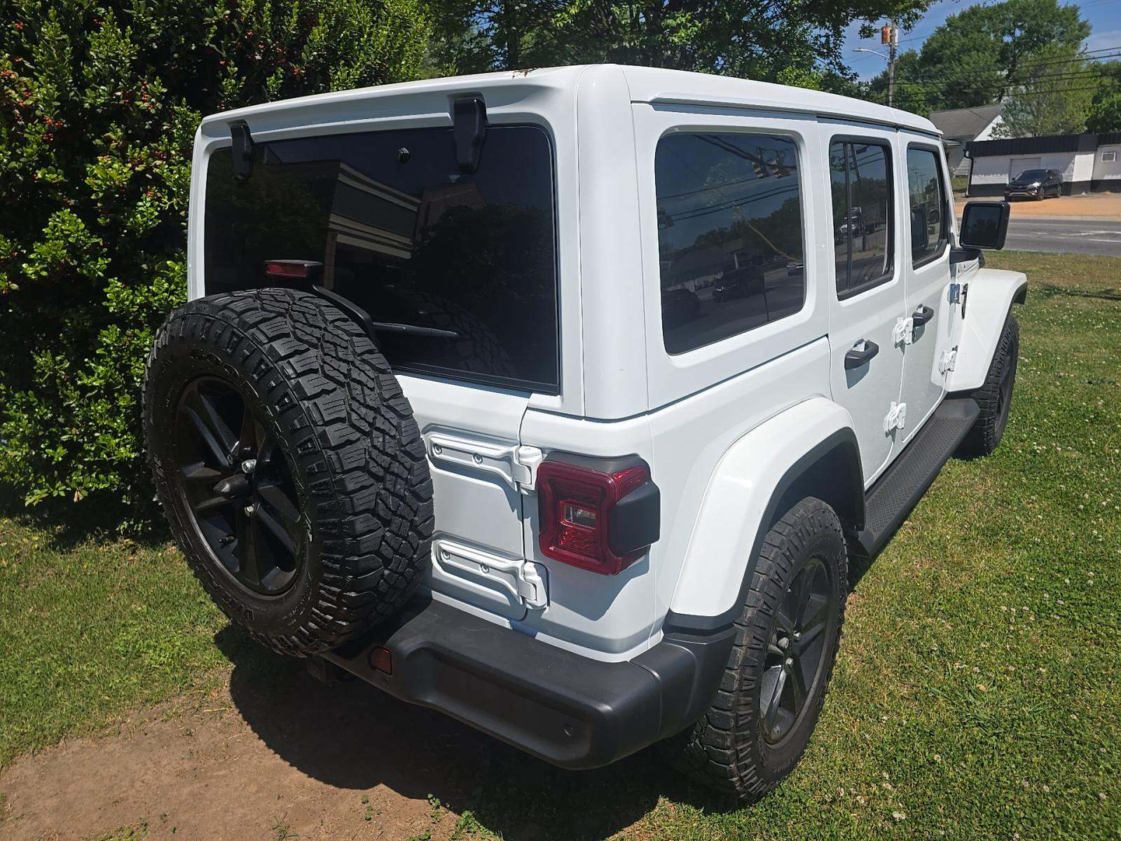 JEEP UNLIMITED SAHARA ALTITUDE EDITION - 3