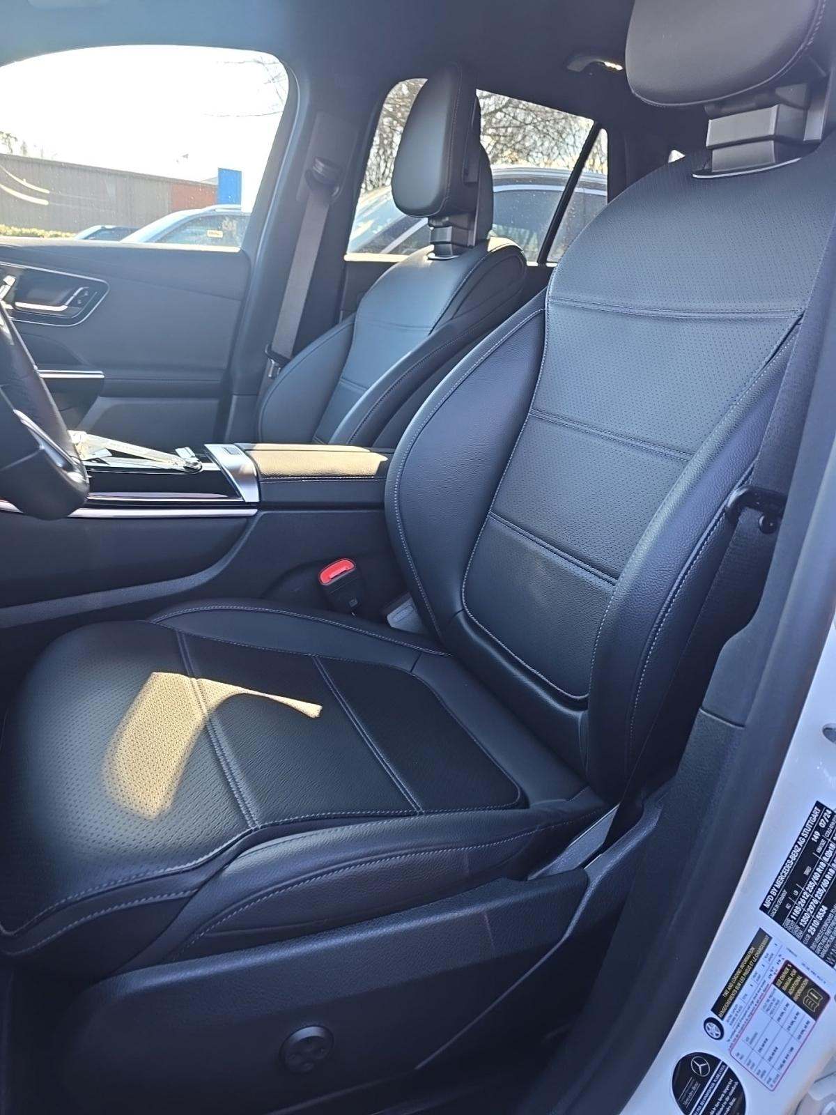 2025 Mercedes-Benz GLC GLC 300 AWD