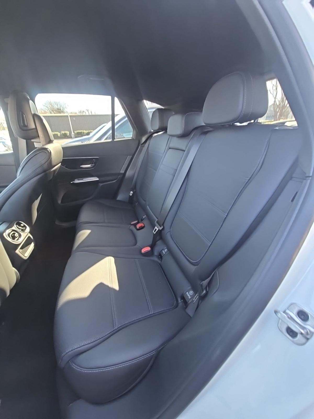 2025 Mercedes-Benz GLC GLC 300 AWD