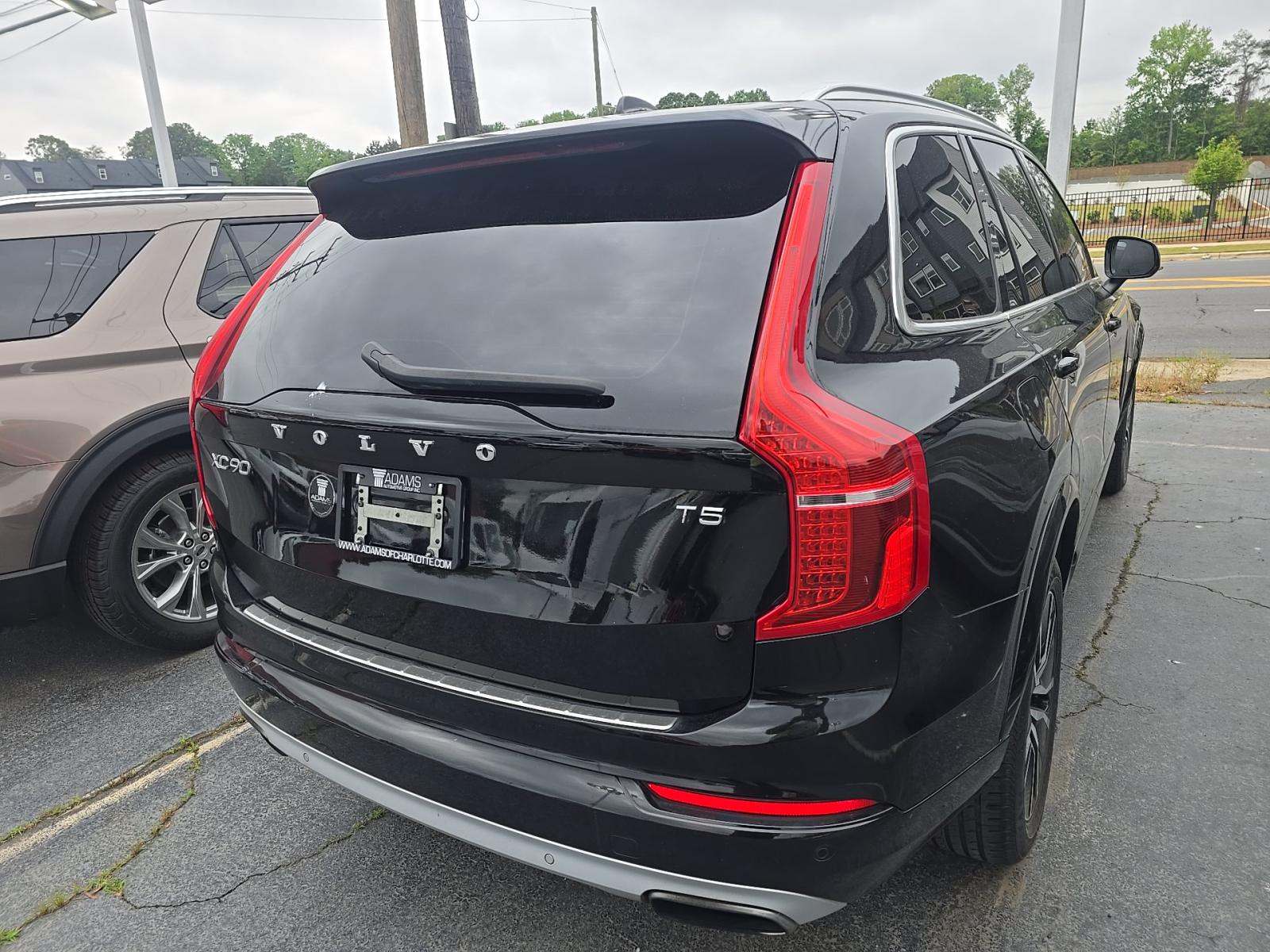2020 Volvo XC90 T5 Momentum FWD