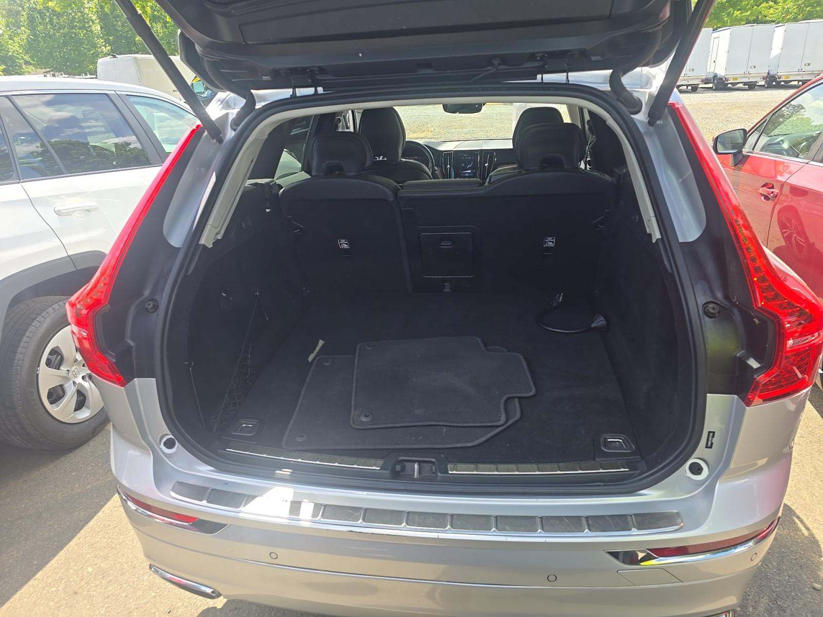 2021 Volvo XC60 Recharge T8 Inscription Expression AWD