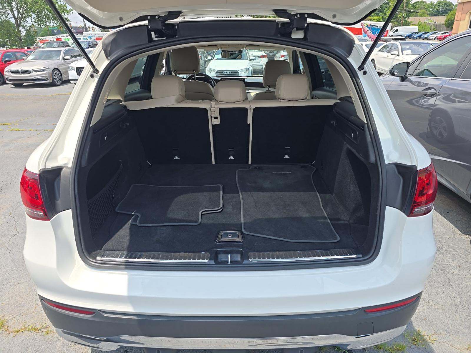 2022 Mercedes-Benz GLC GLC 300 AWD