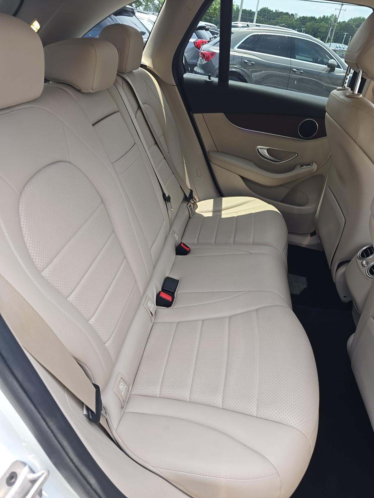 2022 Mercedes-Benz GLC GLC 300 AWD