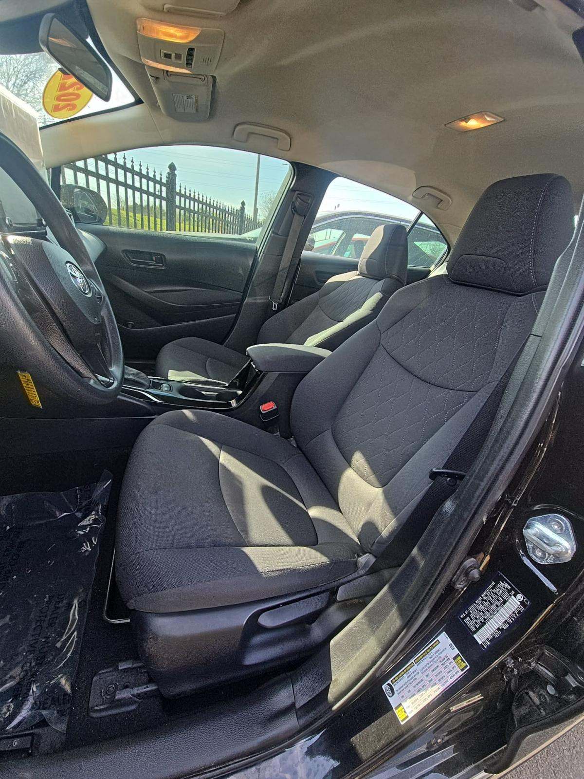 2022 Toyota Corolla LE FWD