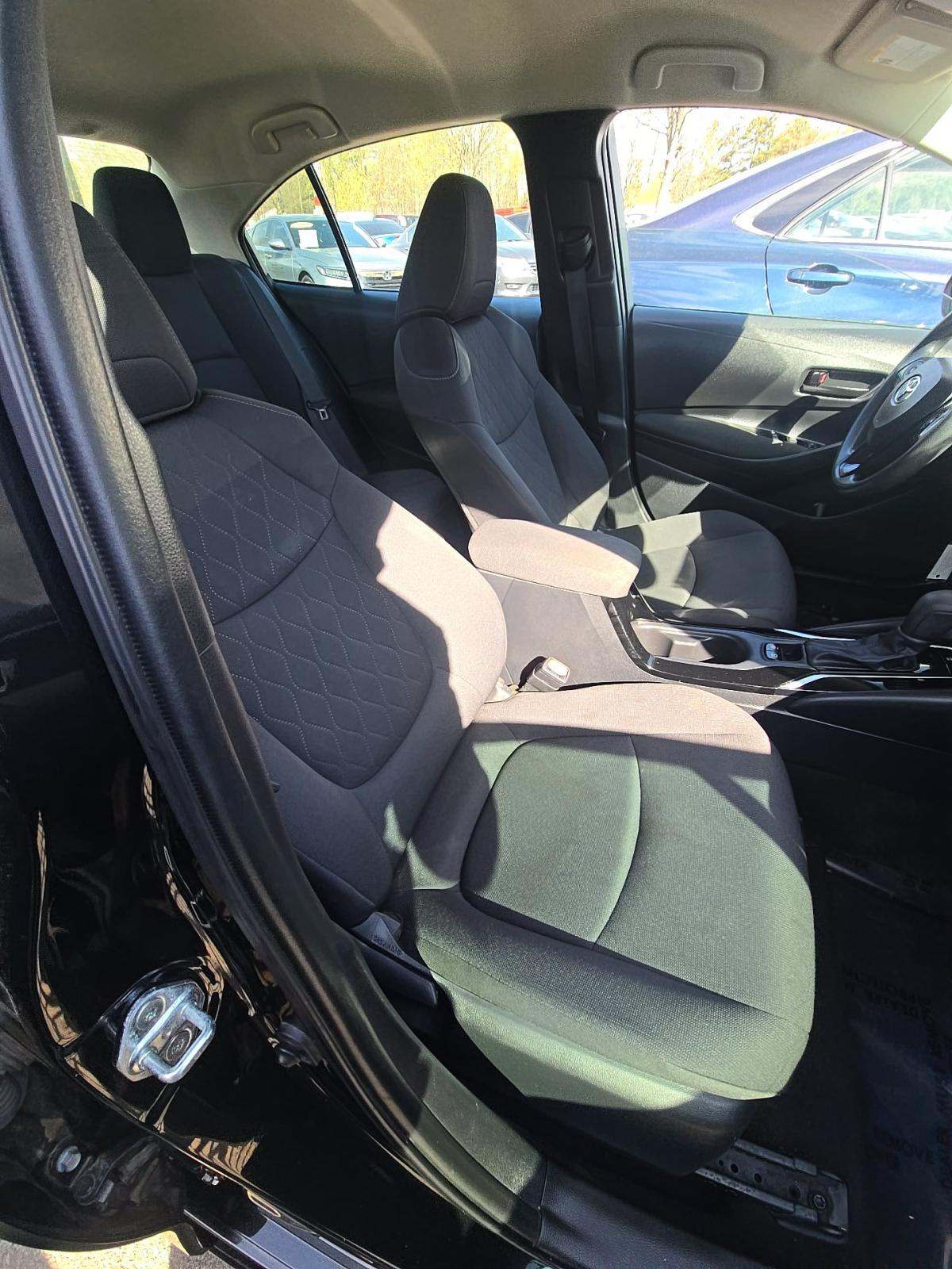 2022 Toyota Corolla LE FWD