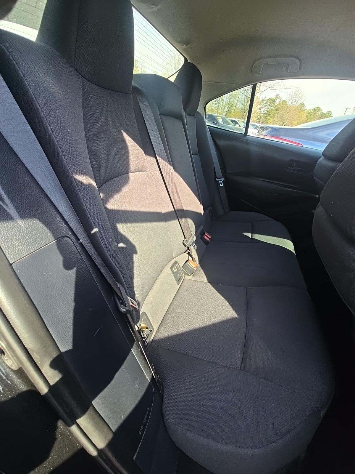 2022 Toyota Corolla LE FWD