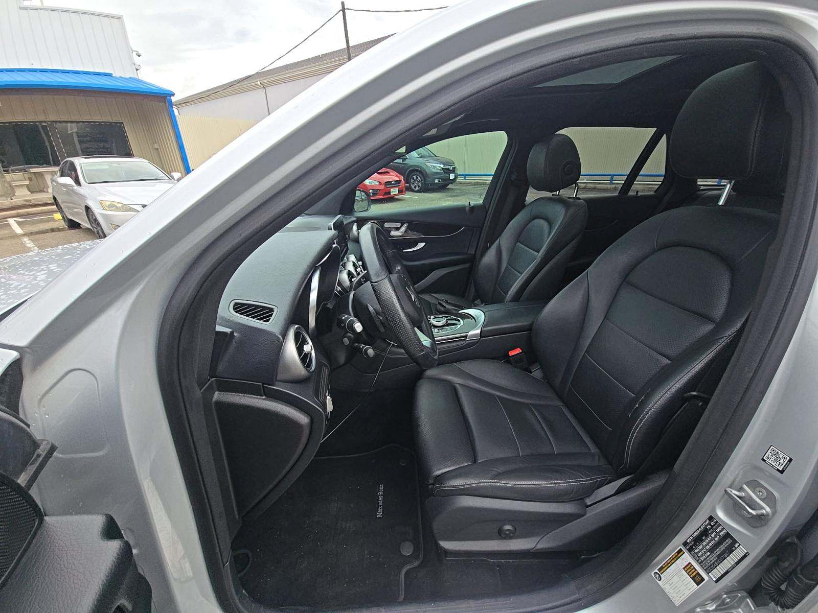 2019 Mercedes-Benz GLC GLC 300 RWD