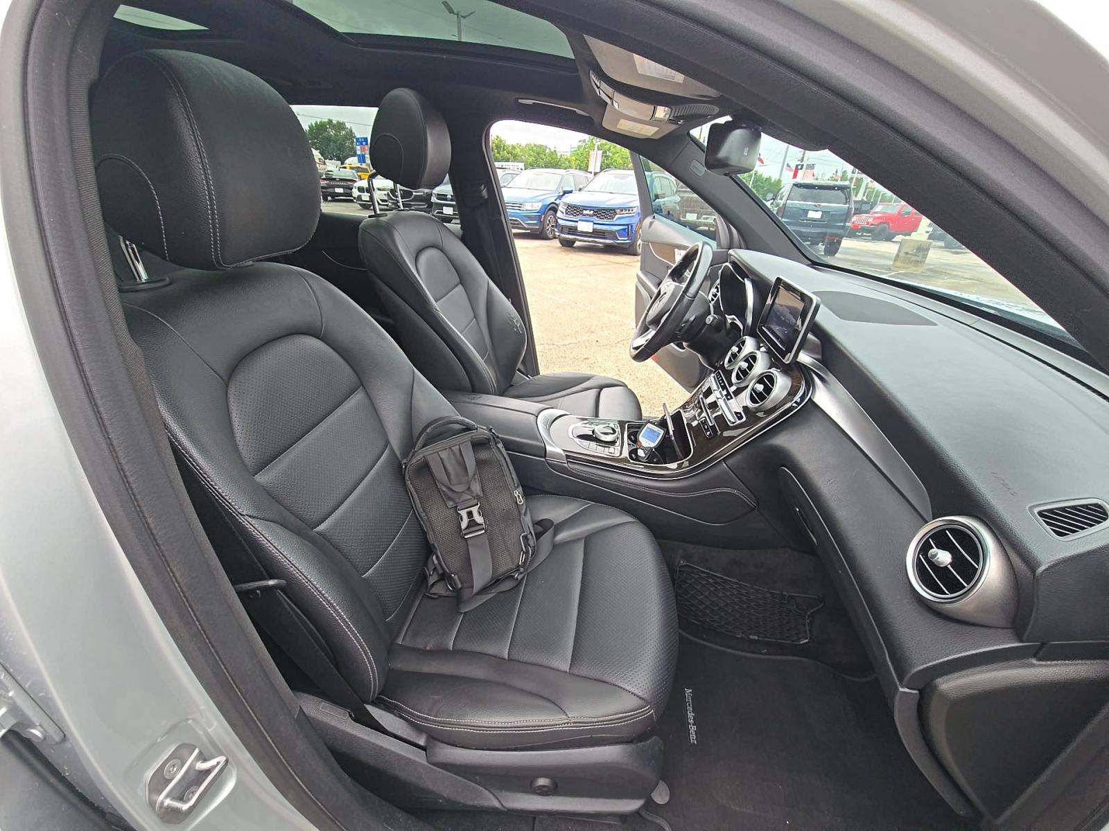2019 Mercedes-Benz GLC GLC 300 RWD