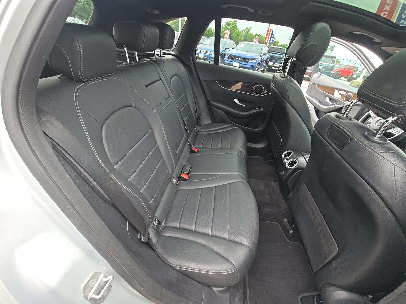2019 Mercedes-Benz GLC GLC 300 RWD