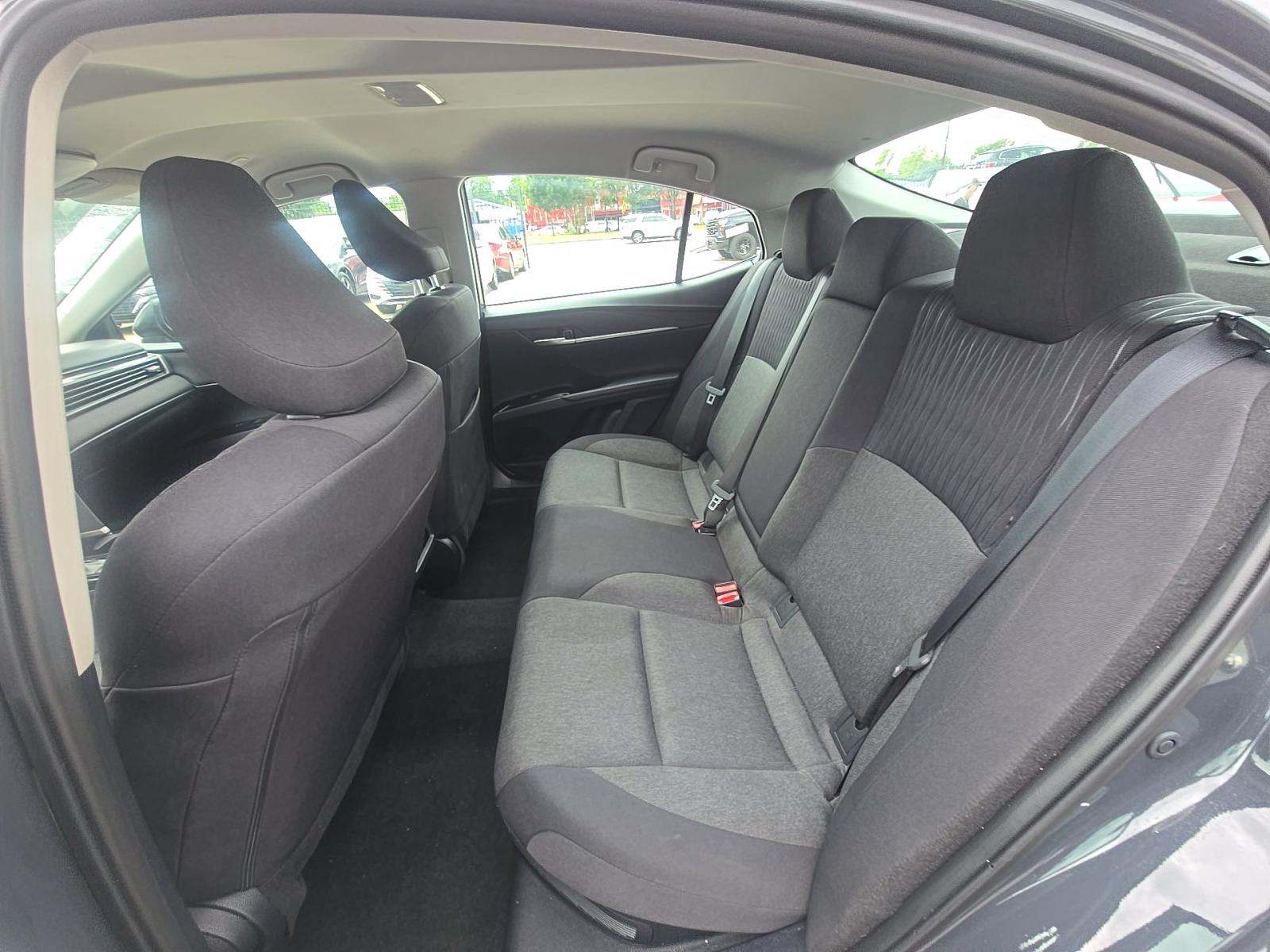 TOYOTA CAMRY - 9