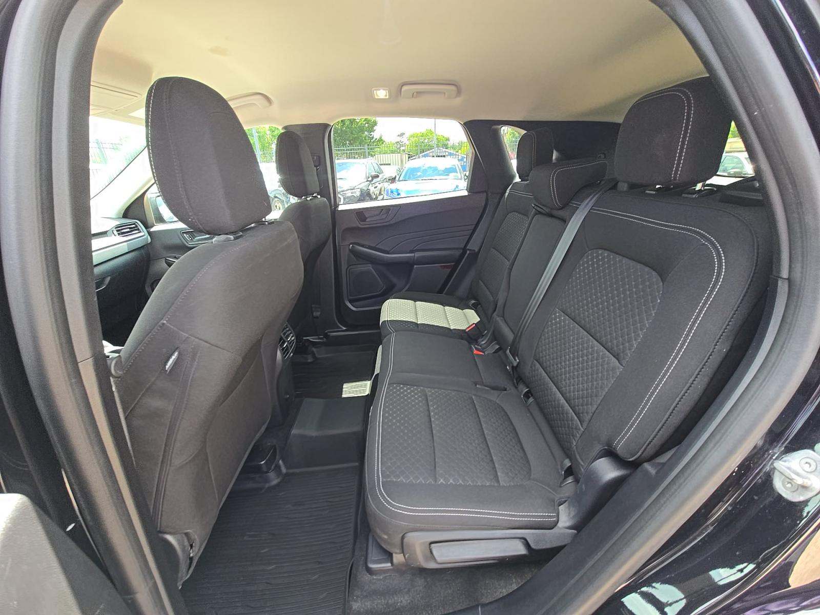 FORD ESCAPE - 9
