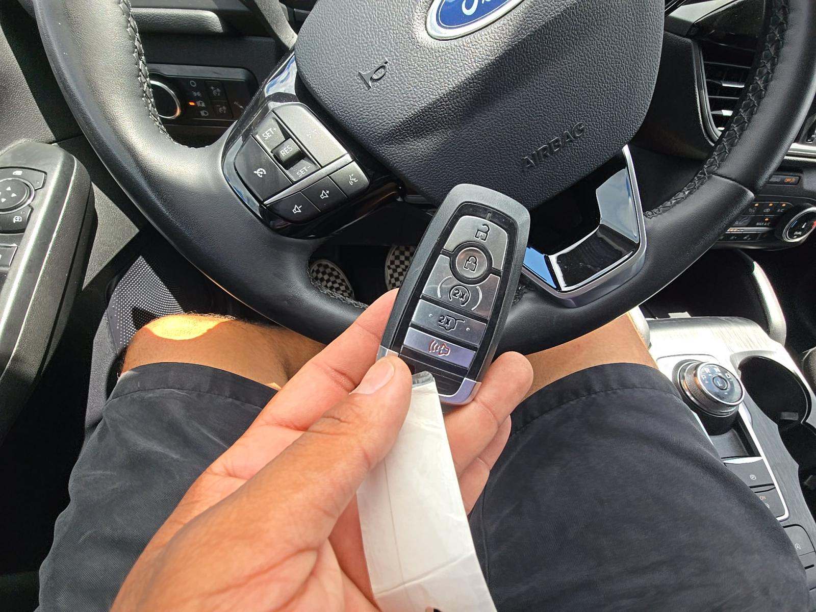 FORD ESCAPE - 4