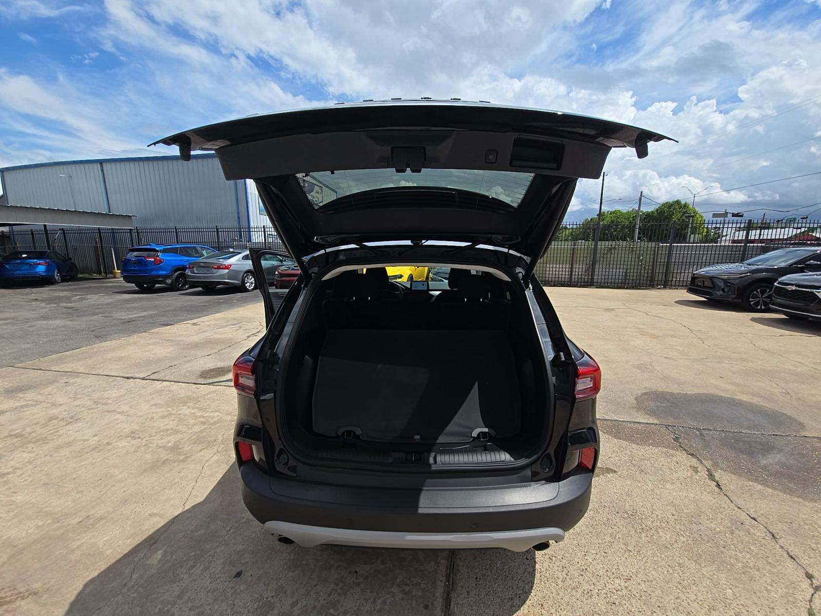 FORD ESCAPE - 10