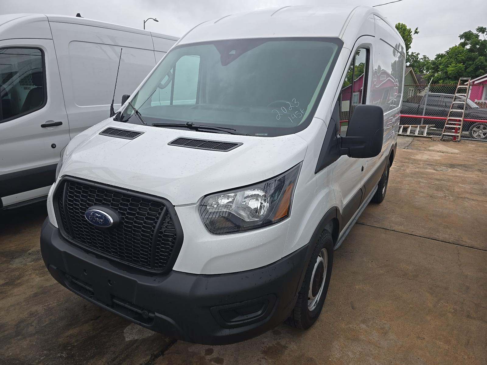 FORD TRANSIT 150 - 1