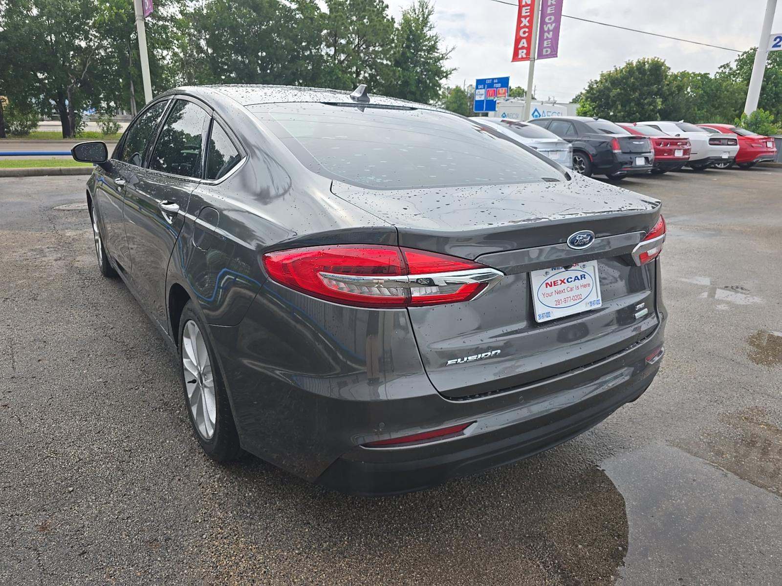 FORD FUSION - 2