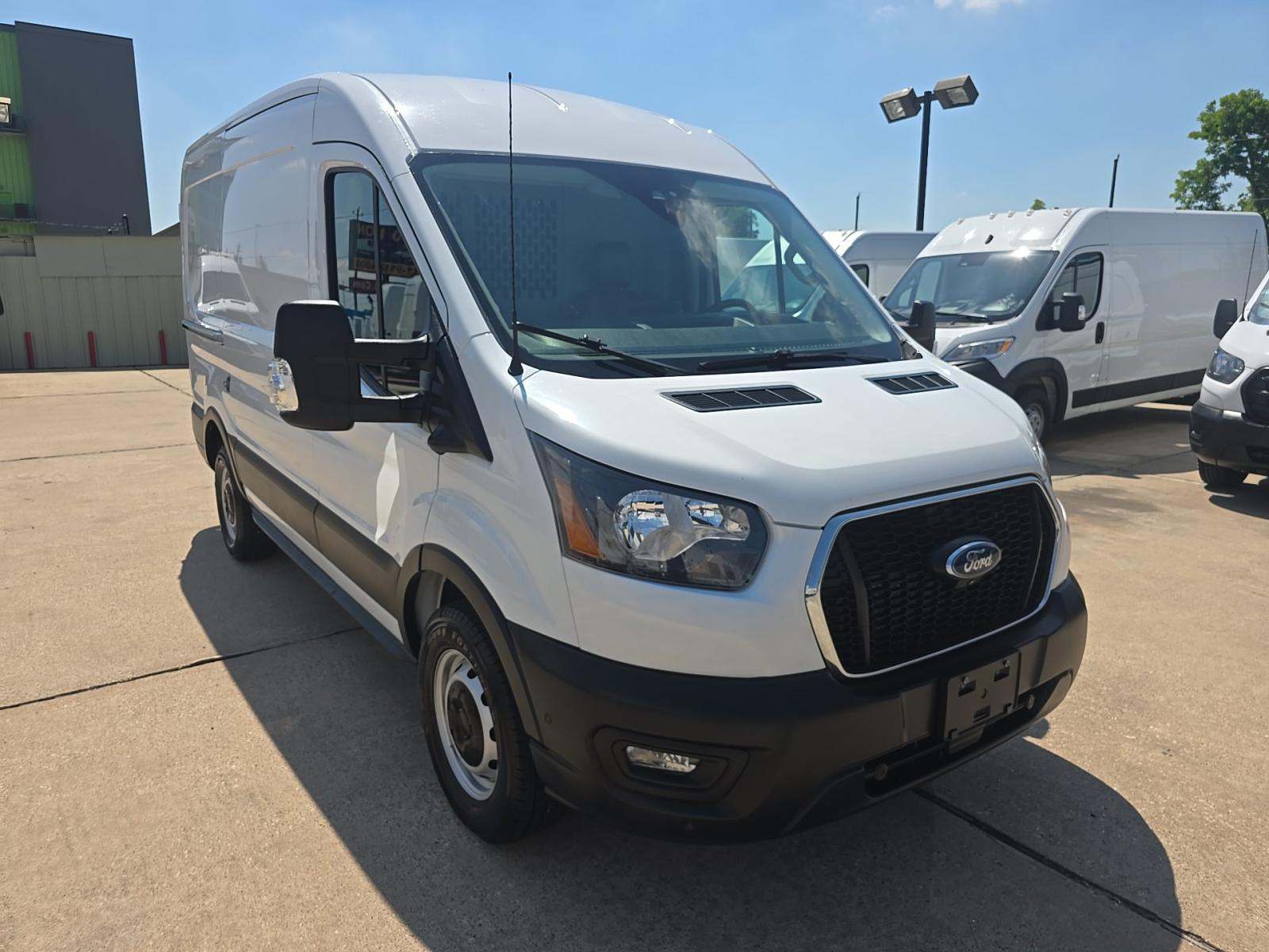FORD TRANSIT 250 - 4