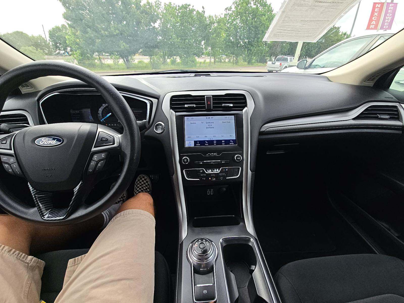 FORD FUSION - 10