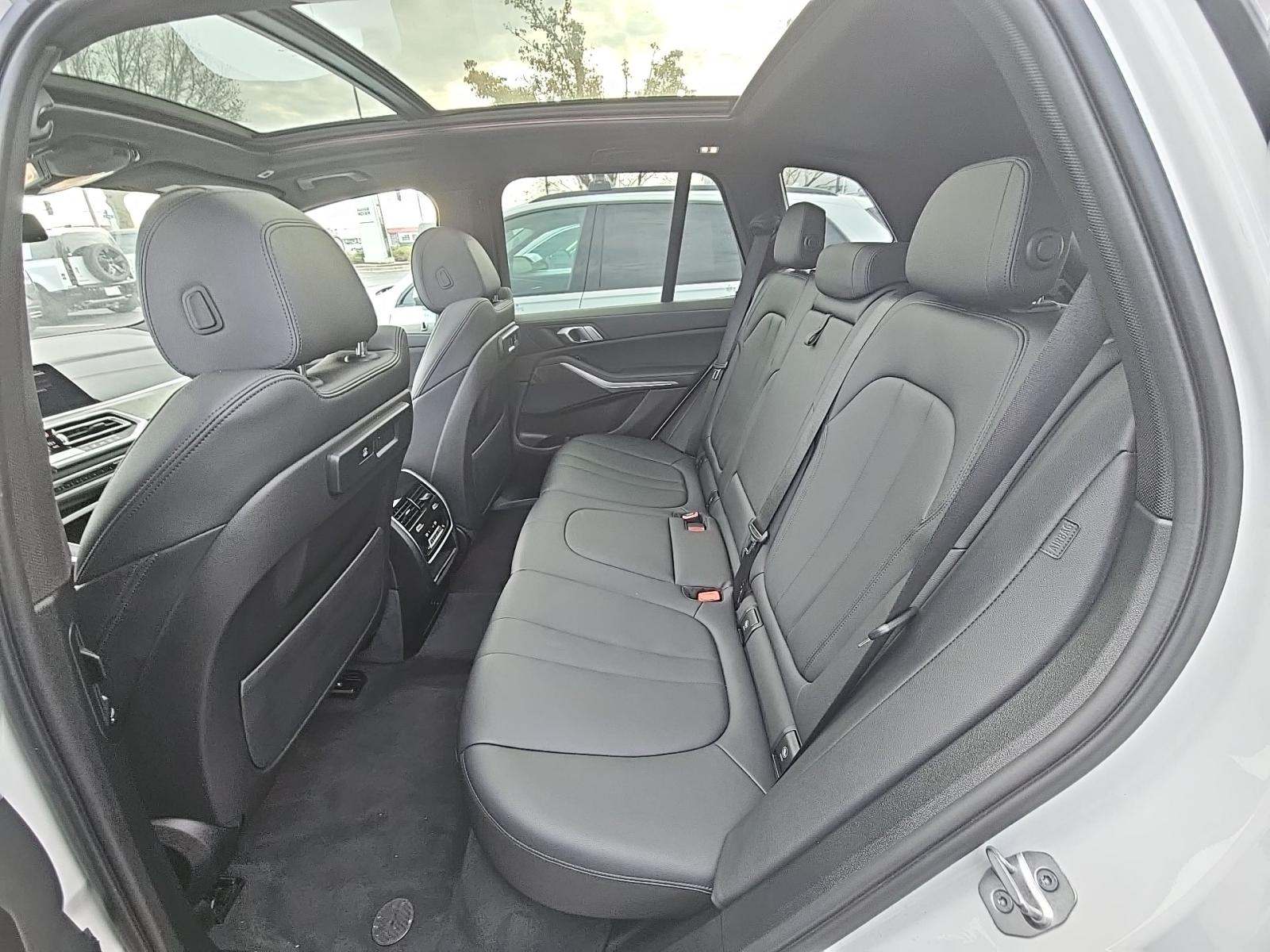 2022 BMW X5 xDrive40i AWD