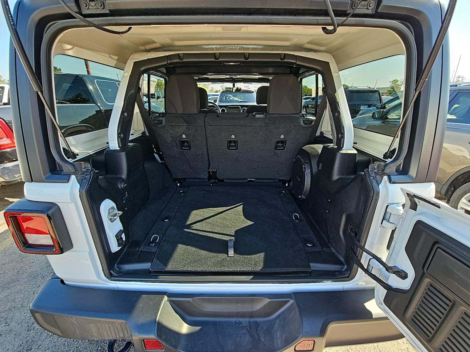 2023 Jeep Wrangler Sahara Altitude AWD