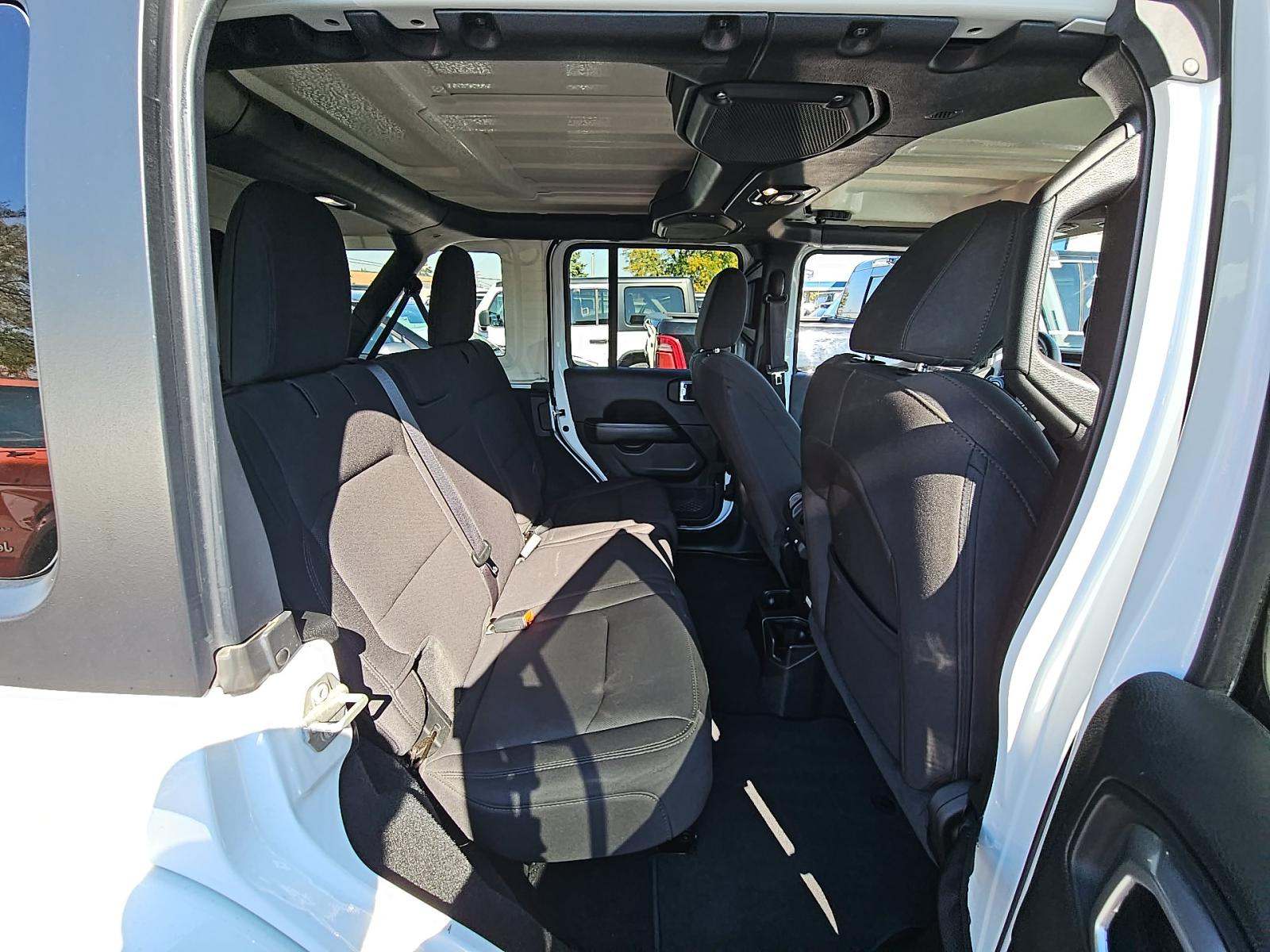 2023 Jeep Wrangler Sahara Altitude AWD