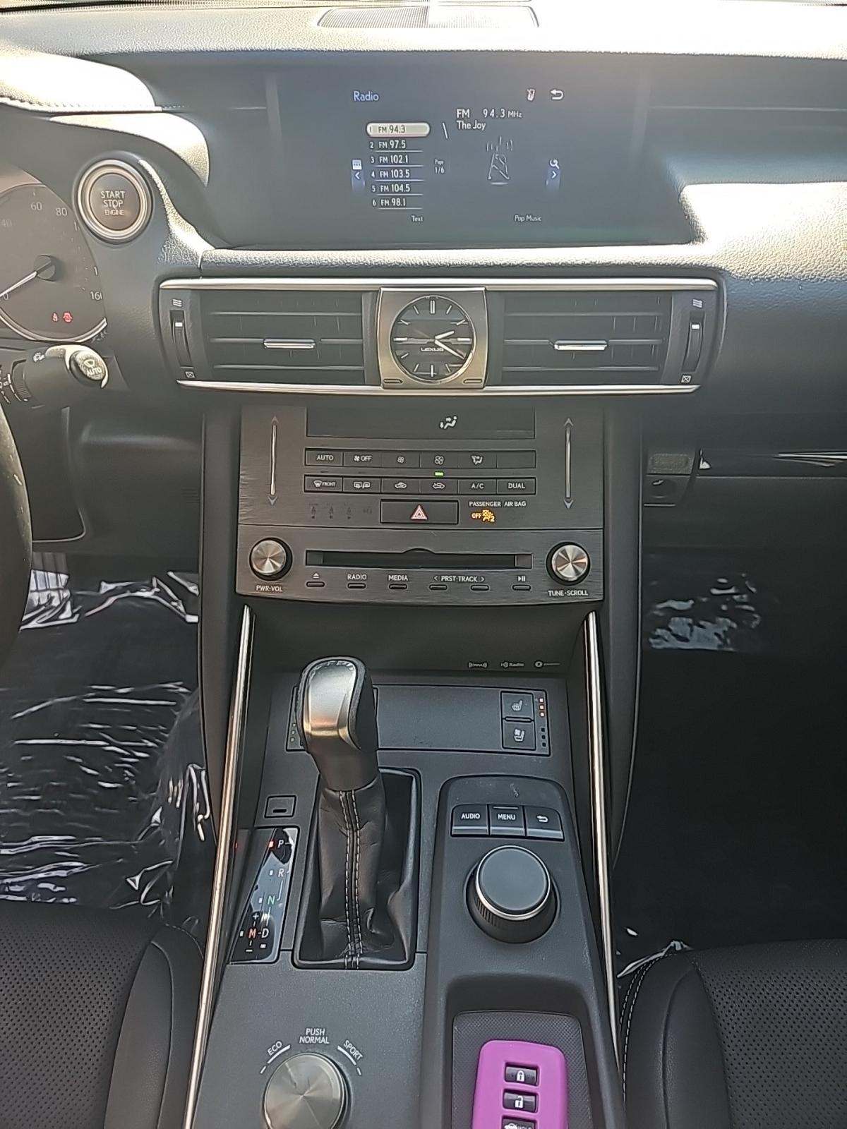 2019 Lexus IS IS 300 AWD