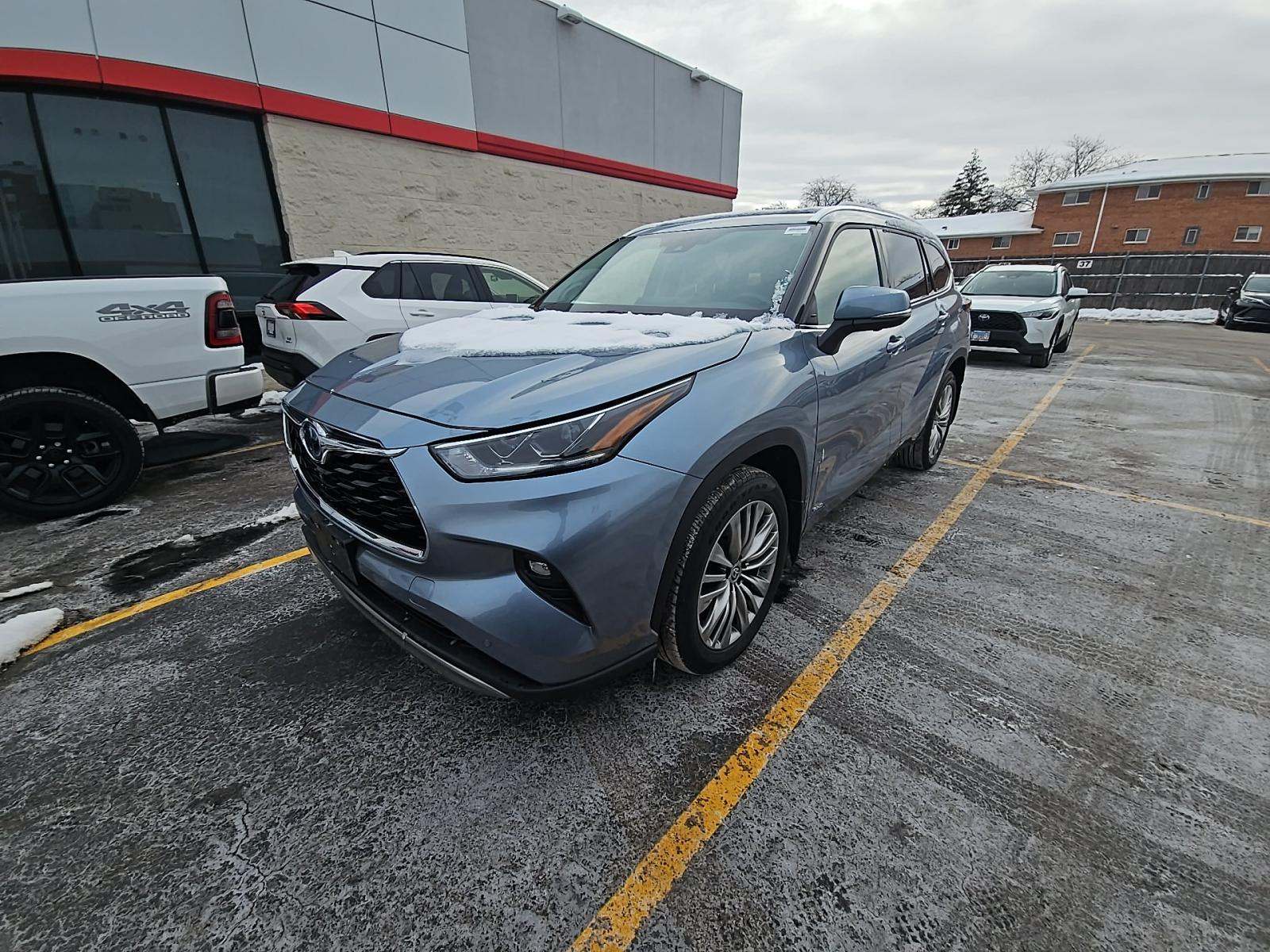 2023 Toyota Highlander Hybrid Platinum AWD