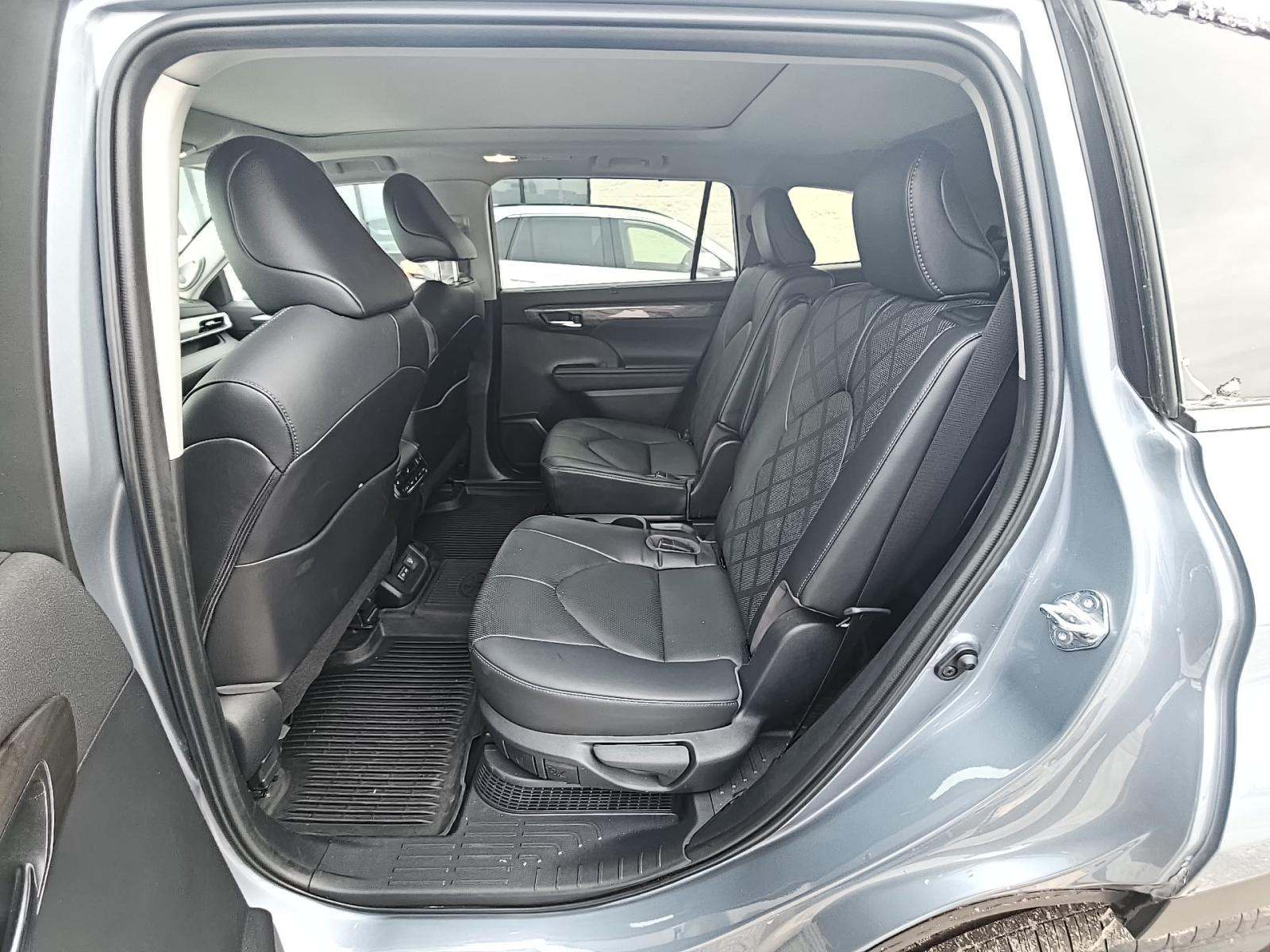 2023 Toyota Highlander Hybrid Platinum AWD