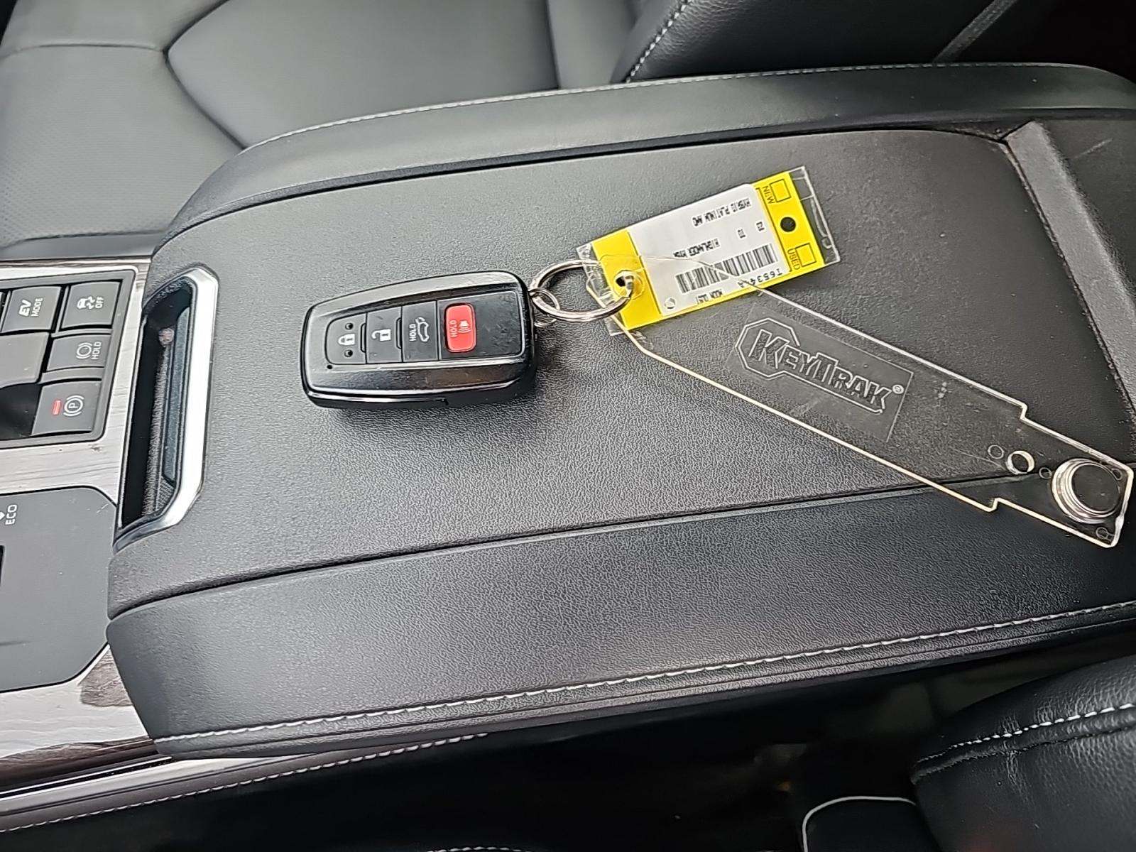 2023 Toyota Highlander Hybrid Platinum AWD