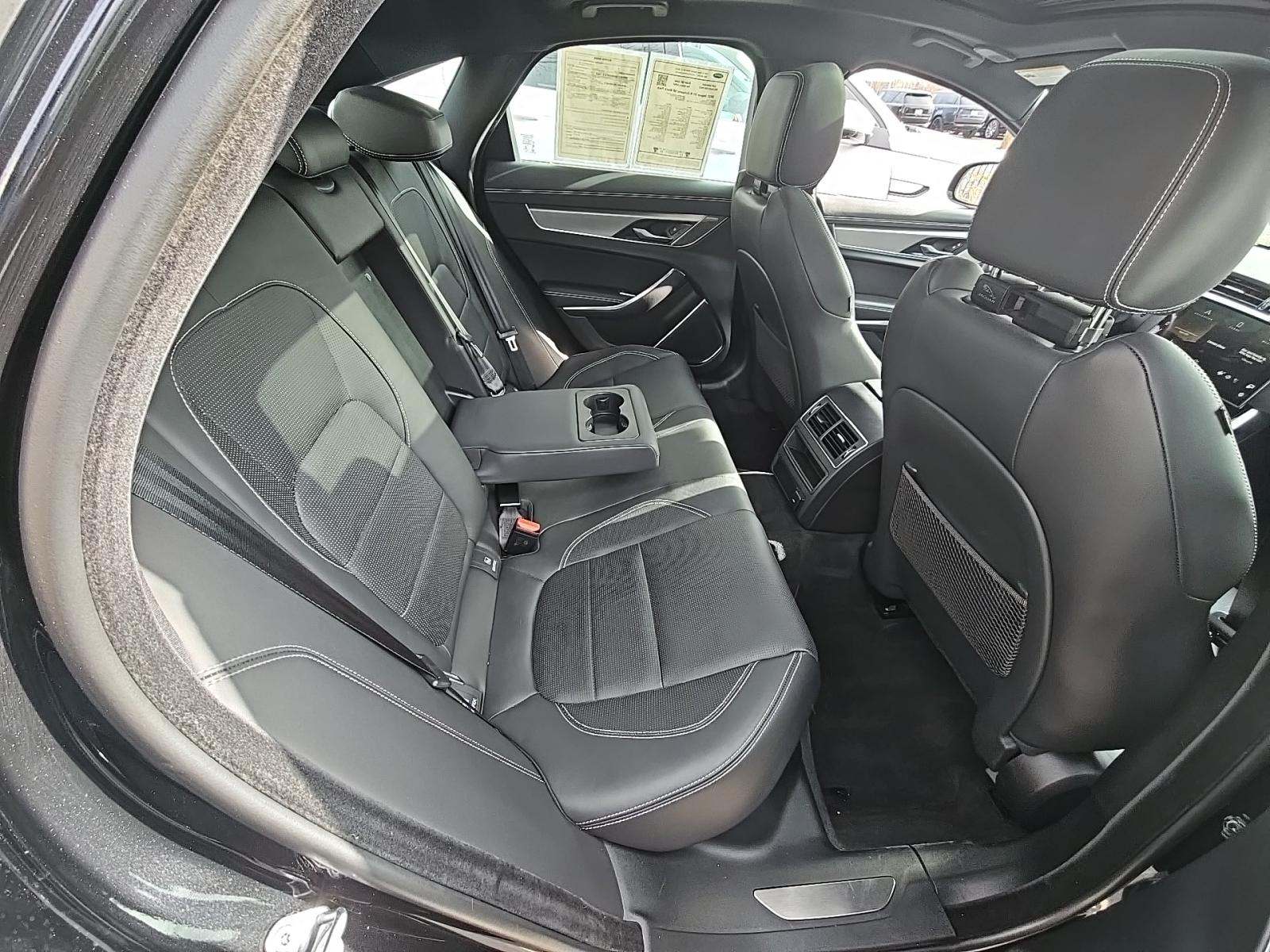 2022 Jaguar XF R-Dynamic SE AWD