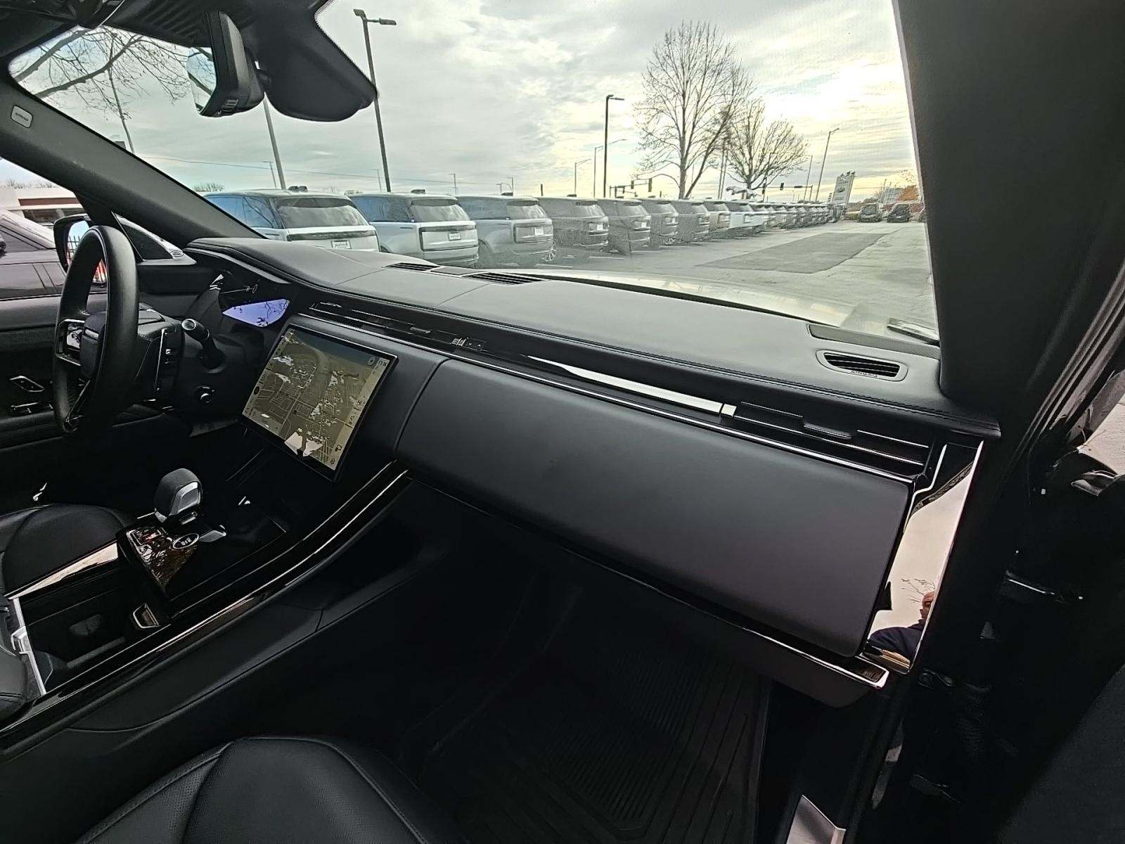 2025 Land Rover Range Rover Sport Dynamic SE AWD