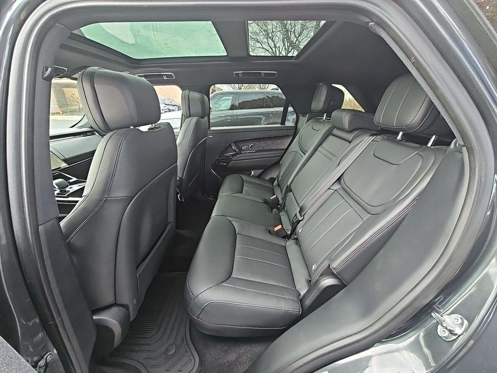 2025 Land Rover Range Rover Sport Dynamic SE AWD