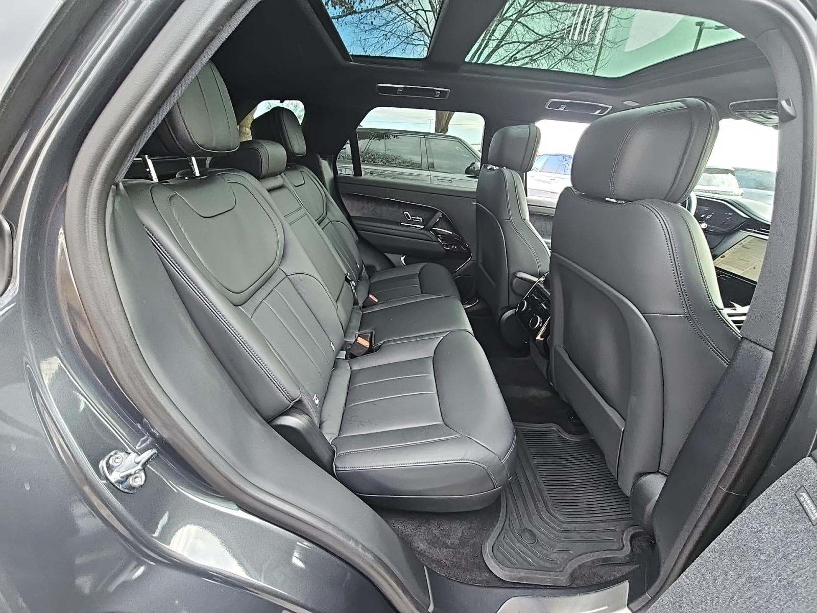 2025 Land Rover Range Rover Sport Dynamic SE AWD