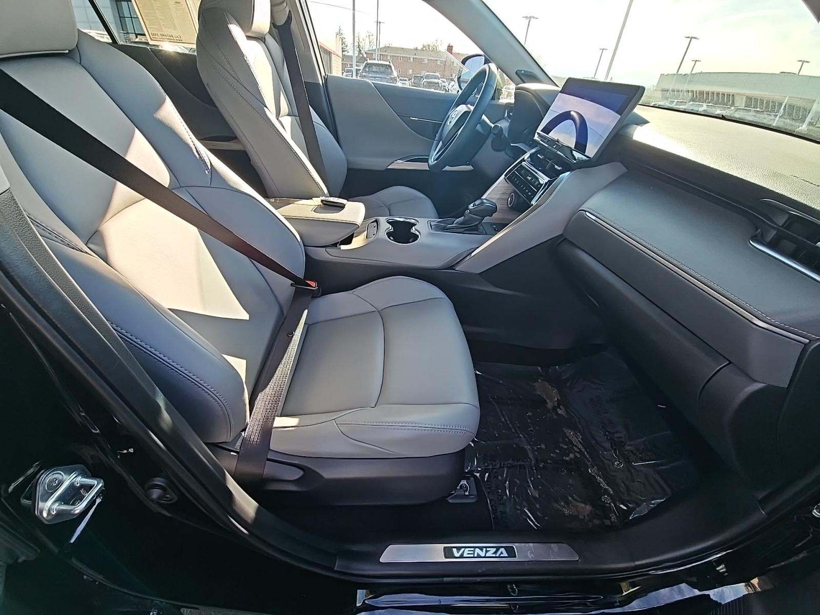 2024 Toyota Venza XLE AWD