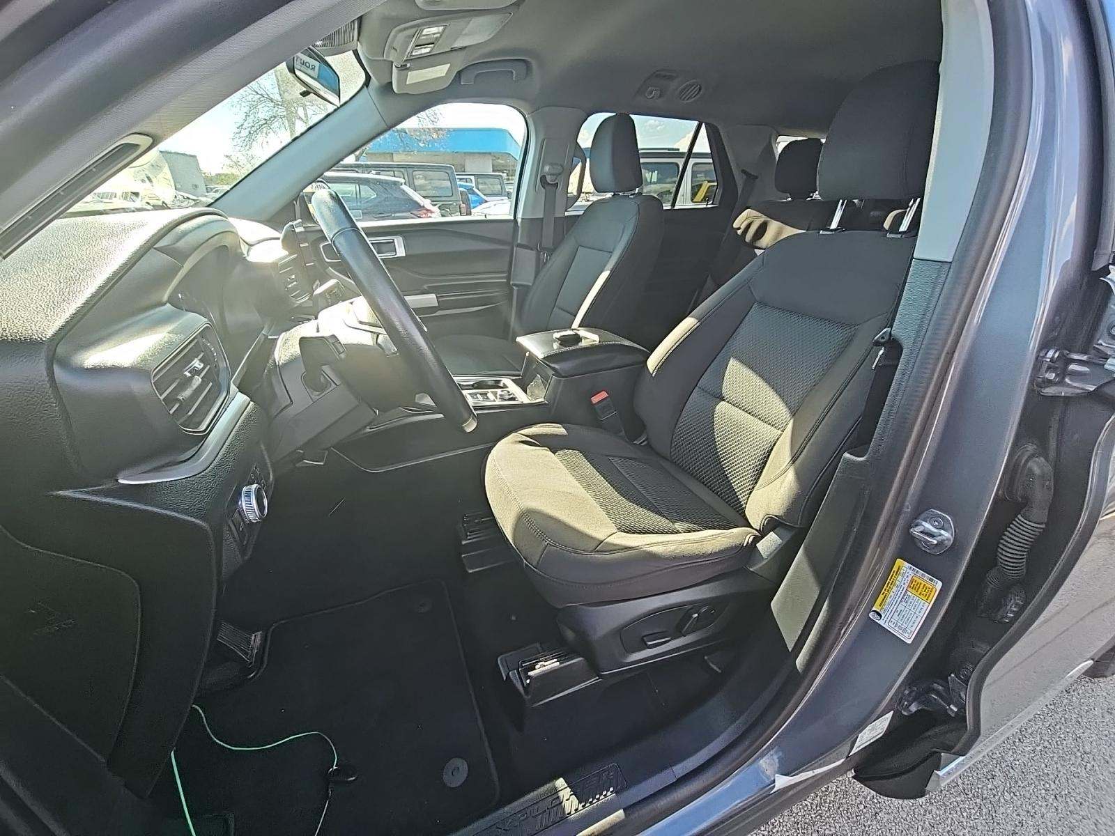 2022 Ford Explorer XLT AWD