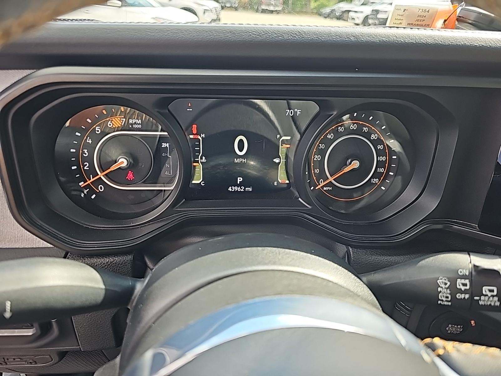 2024 Jeep Wrangler Sahara AWD