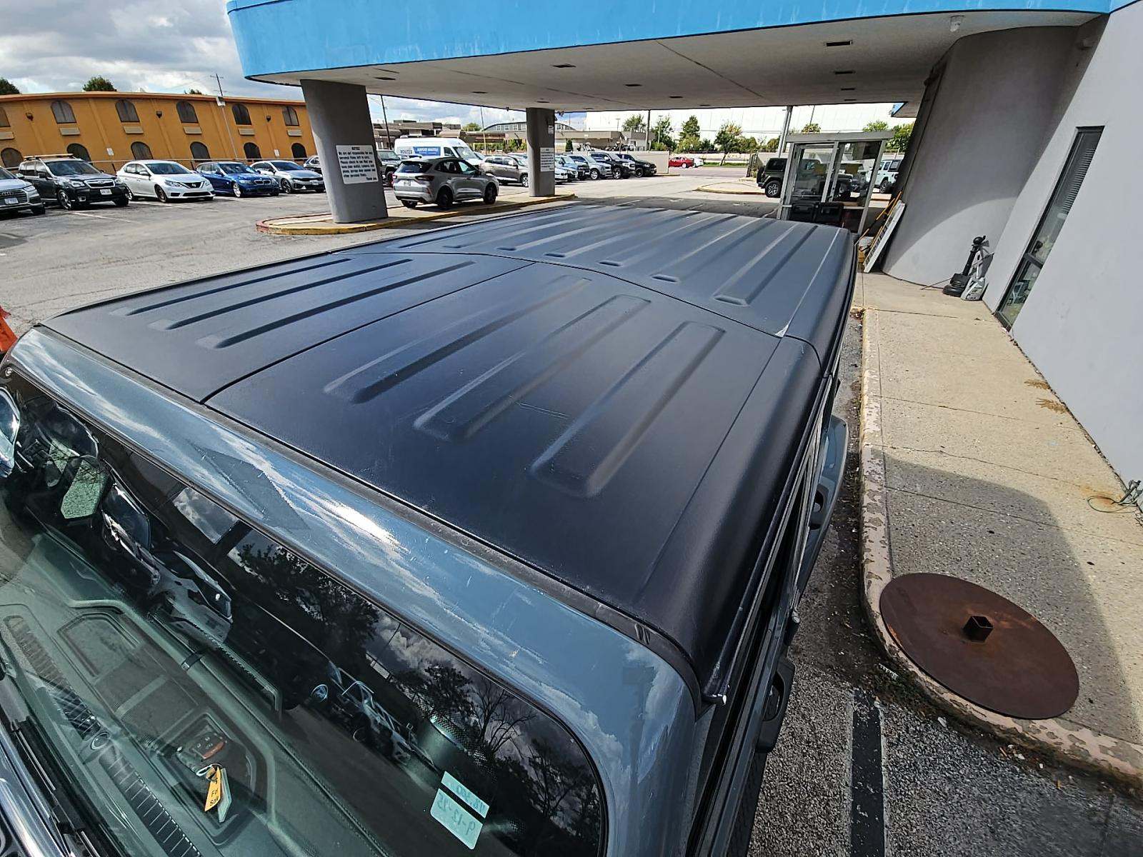 2024 Jeep Wrangler Sahara AWD