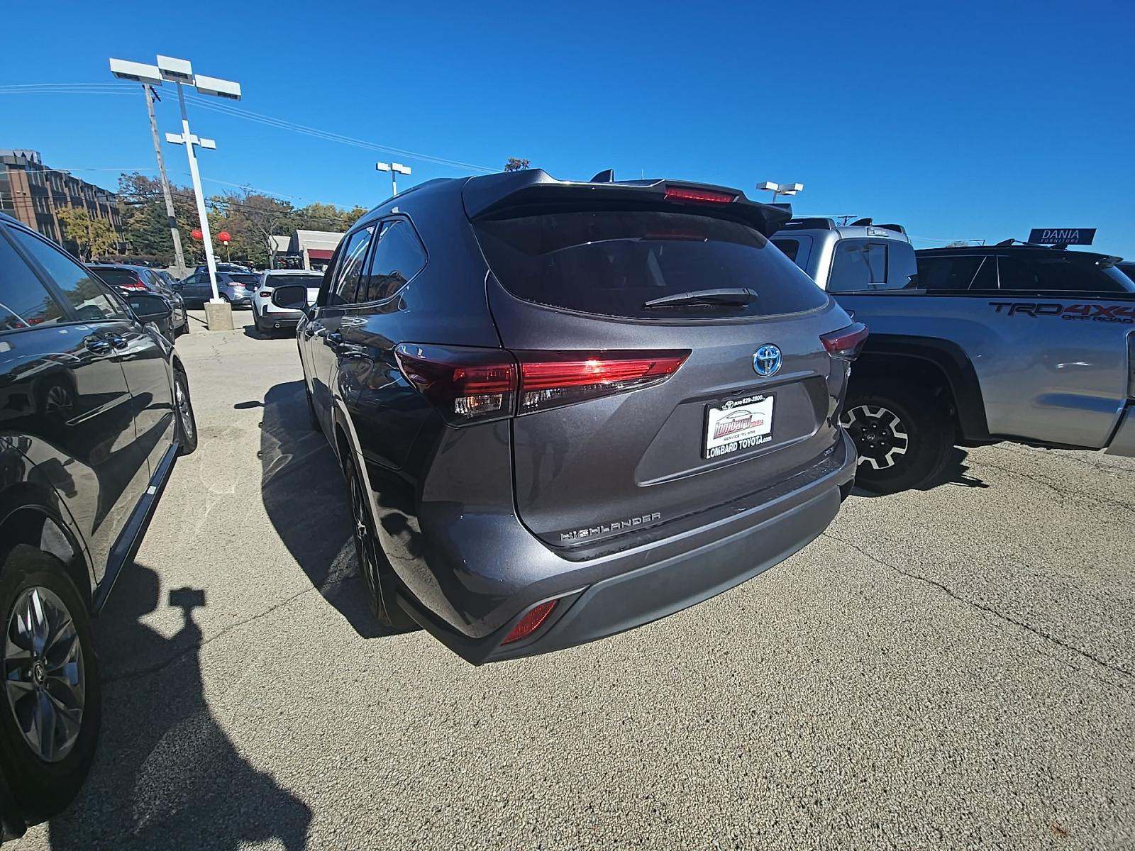 2022 Toyota Highlander Hybrid XLE AWD